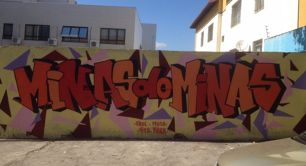 minas de minas graffiti street art