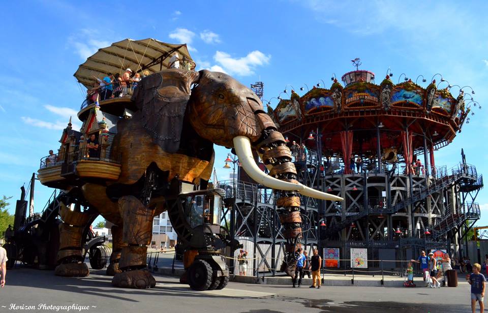 la-machine-elefante-gigante-parque